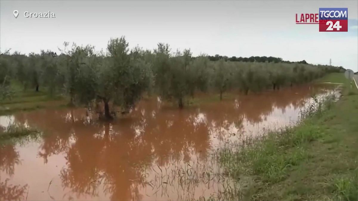 inondazioni in croazia colpite diverse citt224 costiere