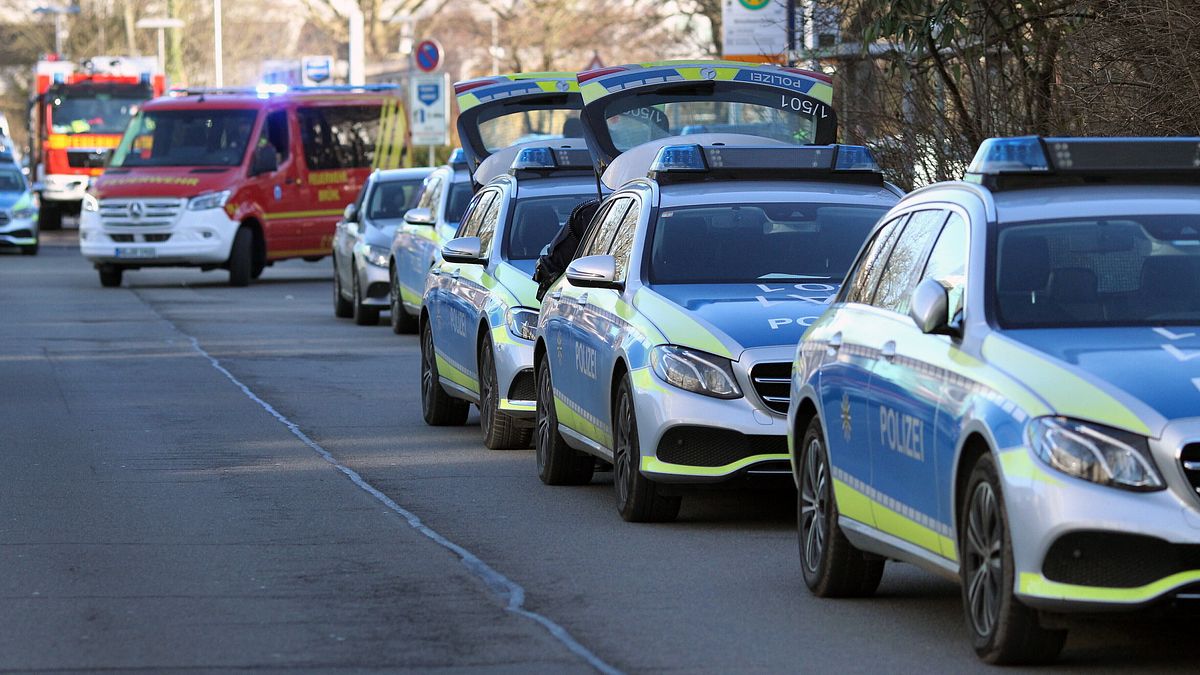 Germania, auto contro un gruppo di bambini a Berlino: diversi feriti, grave un