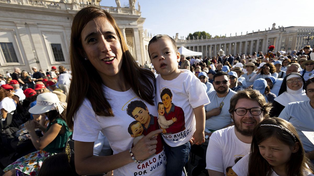 Carlo Acutis e Pier Giorgio Frassati proclamati santi dal Papa davanti a migliaia di fedeli