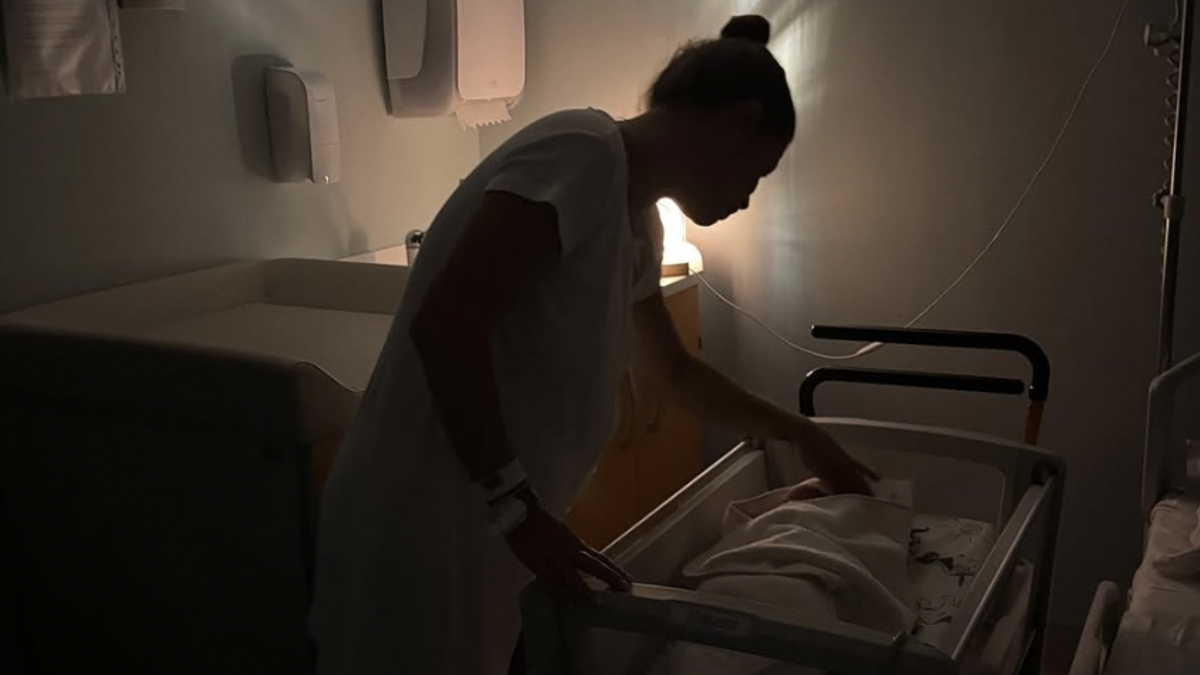 Alessandra Amoroso Anne Oldu: Sosyal Karşılama
