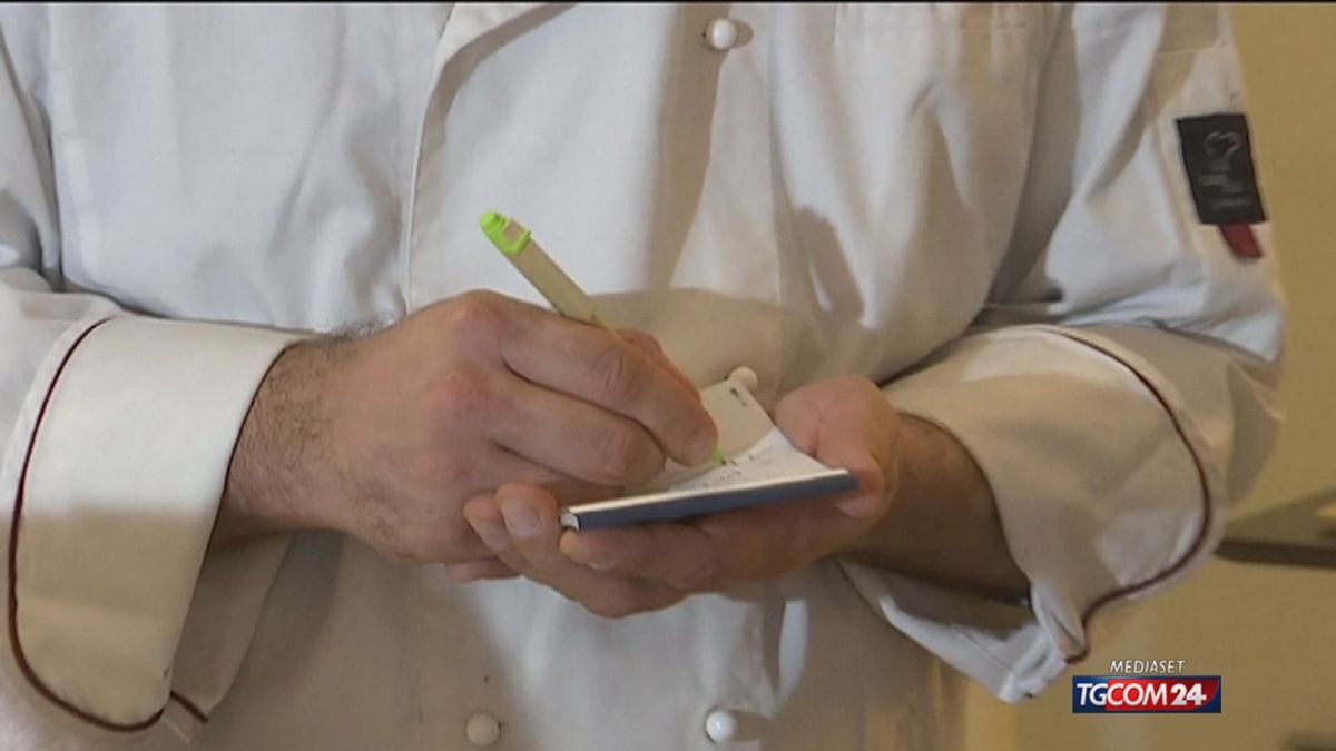 Mancia obbligatoria per salvare i ristoranti: la proposta di un gestore bolognese