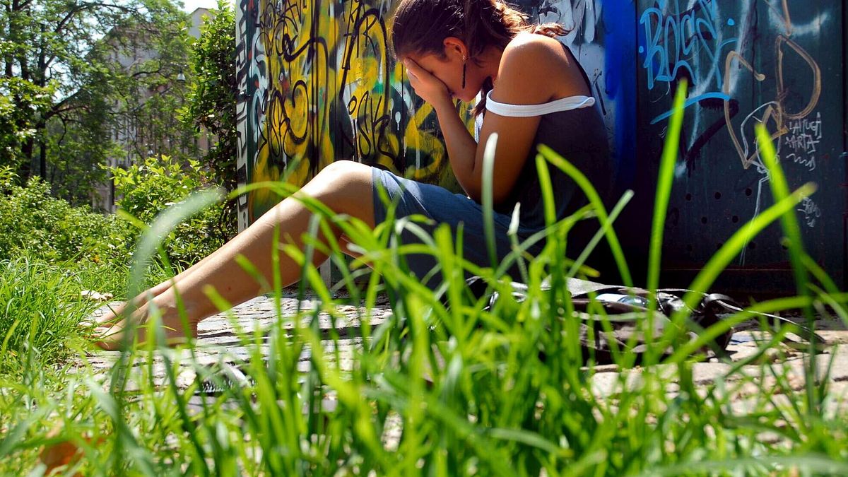Milano, 18enne trascinata nel bosco e violentata a San Zenone al Lambro: c