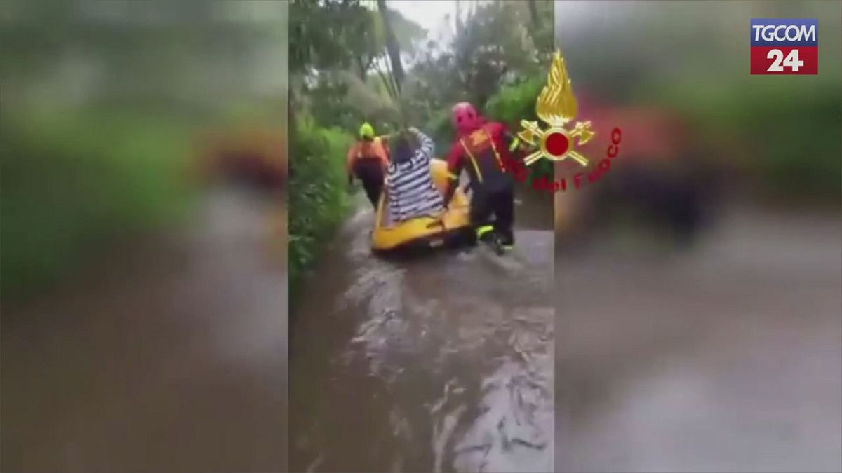 maltempo anche alcuni neonati tra le persone evacuate da un camping a lignano sabbiadoro