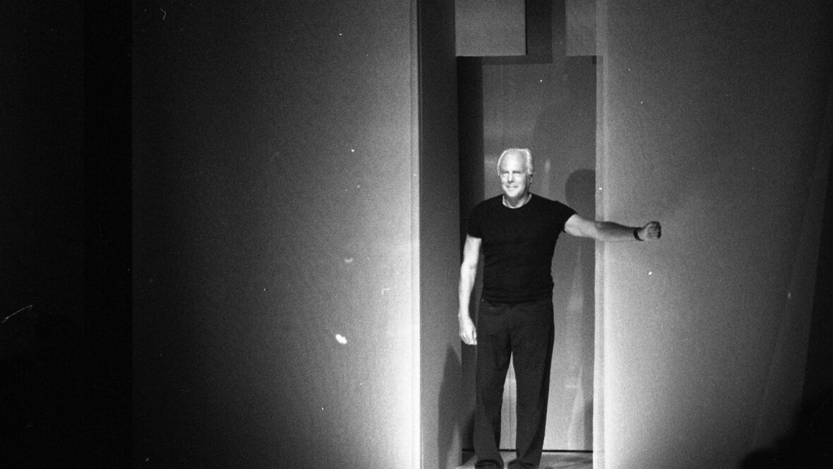 Giorgio Armani, aperti i due testamenti segreti dello stilista: scritti di suo pugno prima di morire