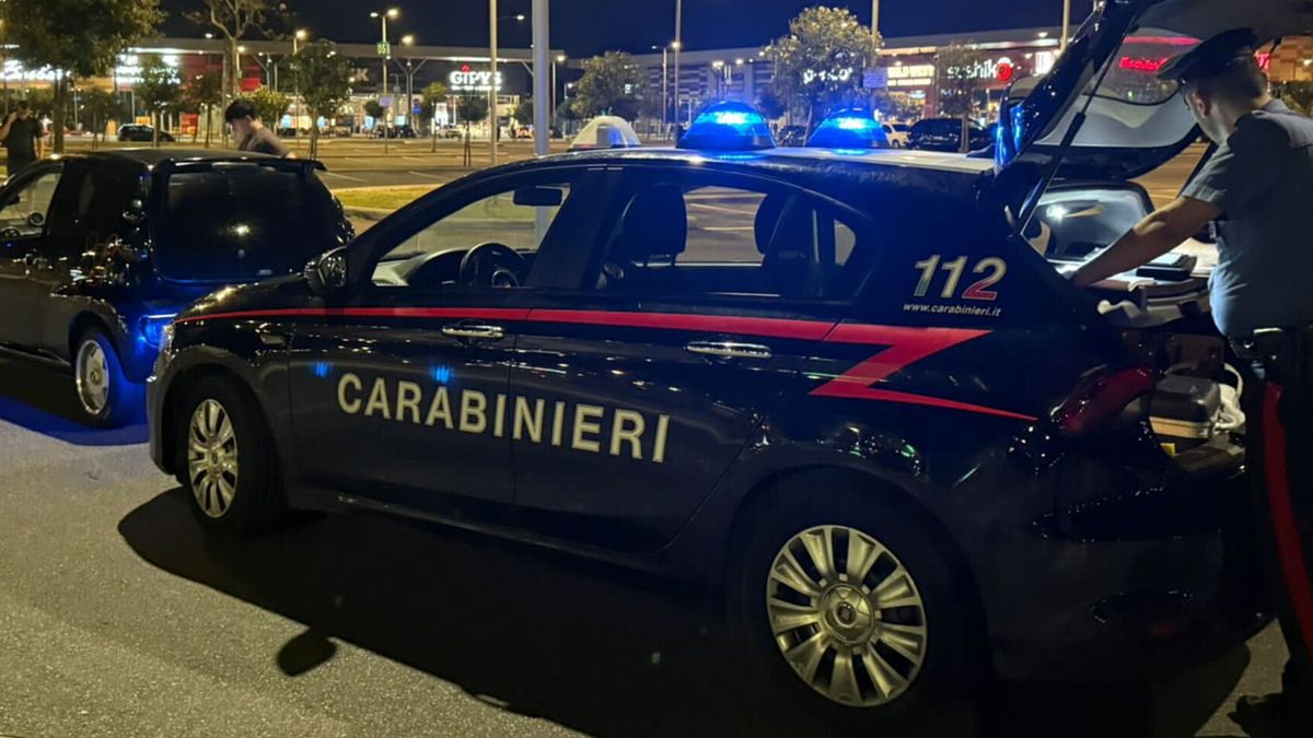 Picchia sul treno la compagna perché incinta, arrestato 27enne