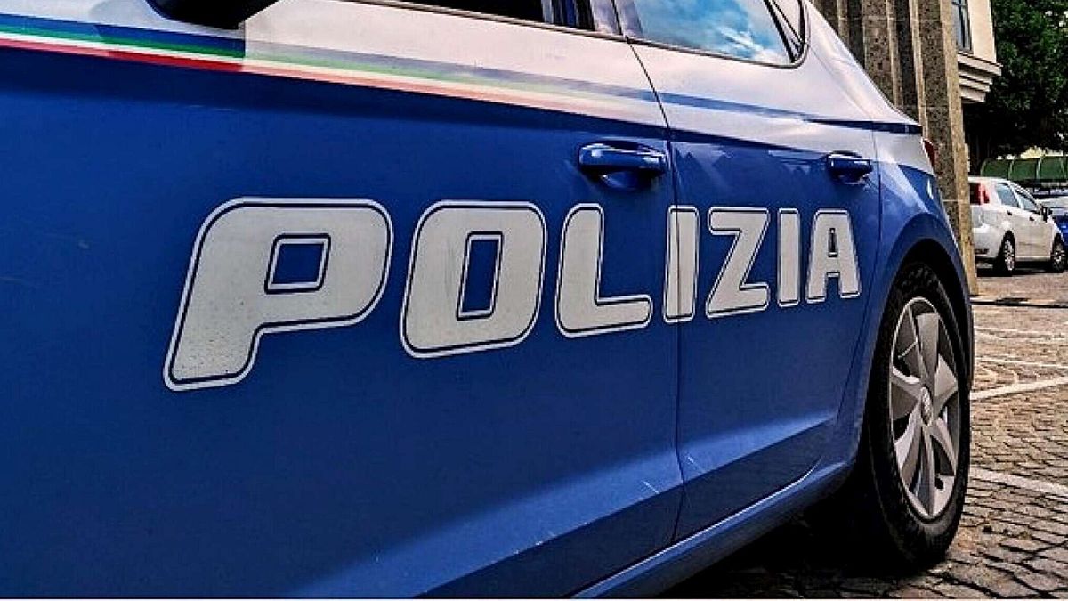 asti blitz contro giro di prostituzione arrestata la responsabile di due case di appuntamento