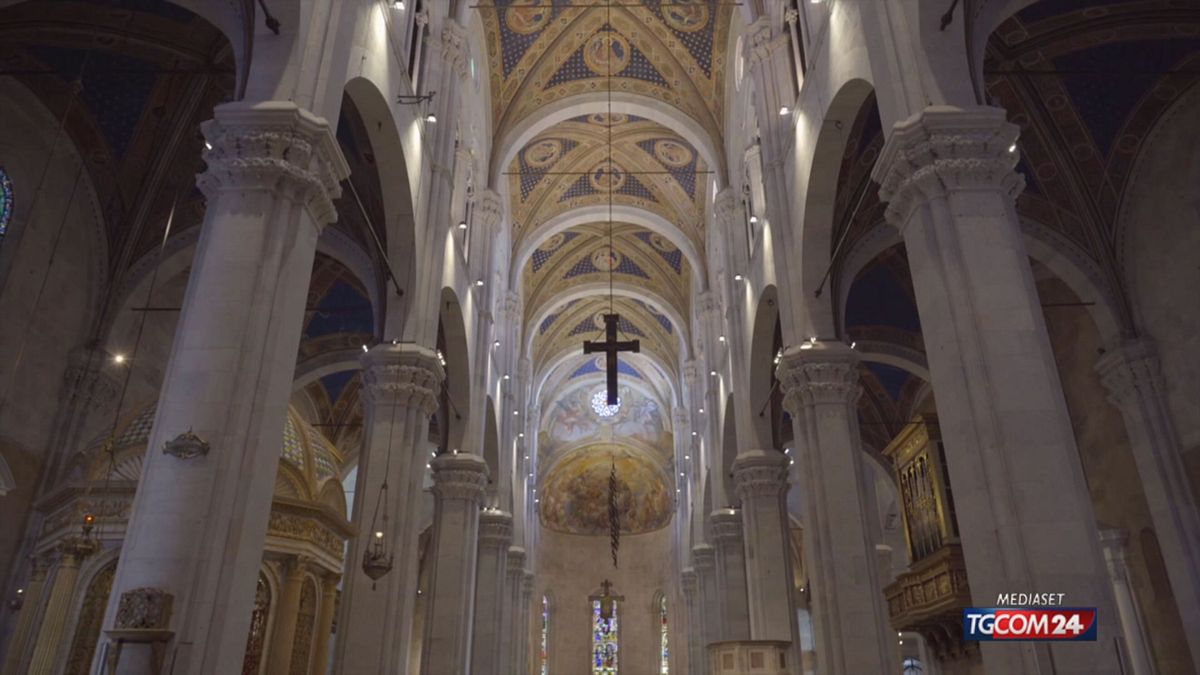 Lucca,"il volto del santo non è più nero