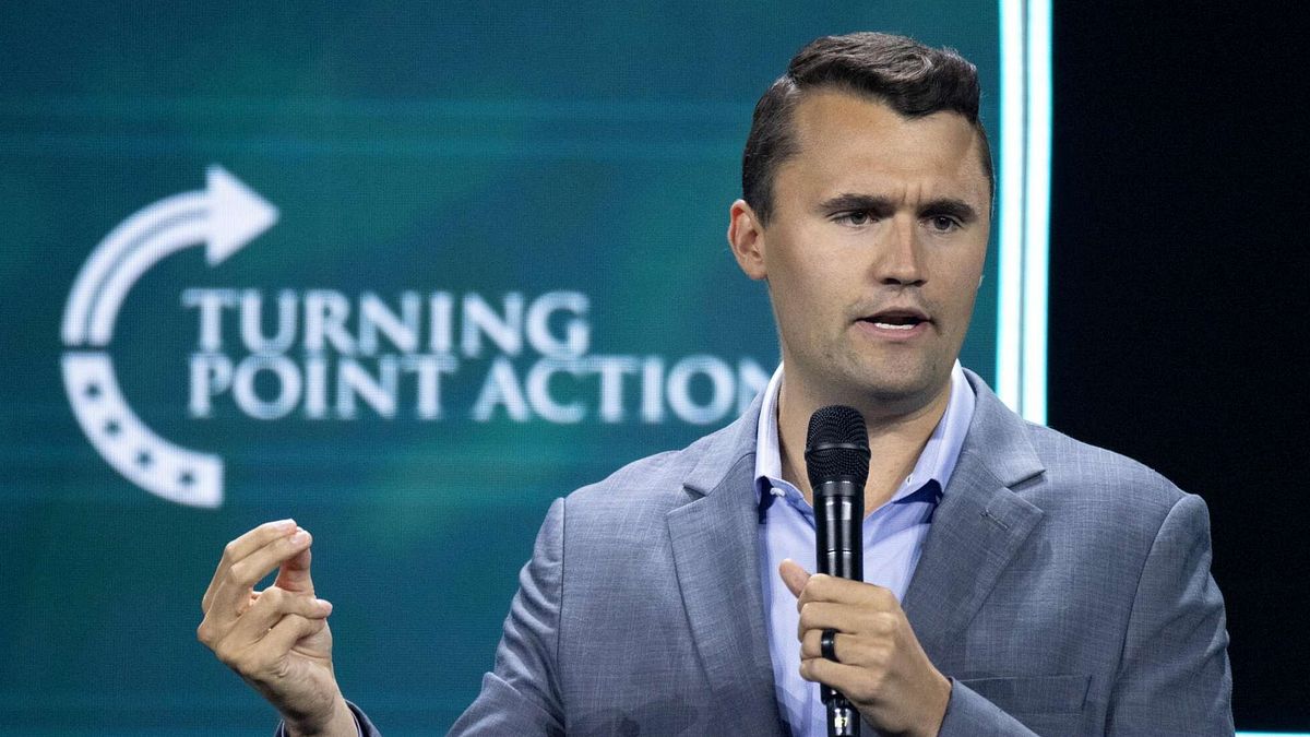 Turning Point, la no profit fondata da Charlie Kirk per diffondere gli ideali conservatori nelle scuole
