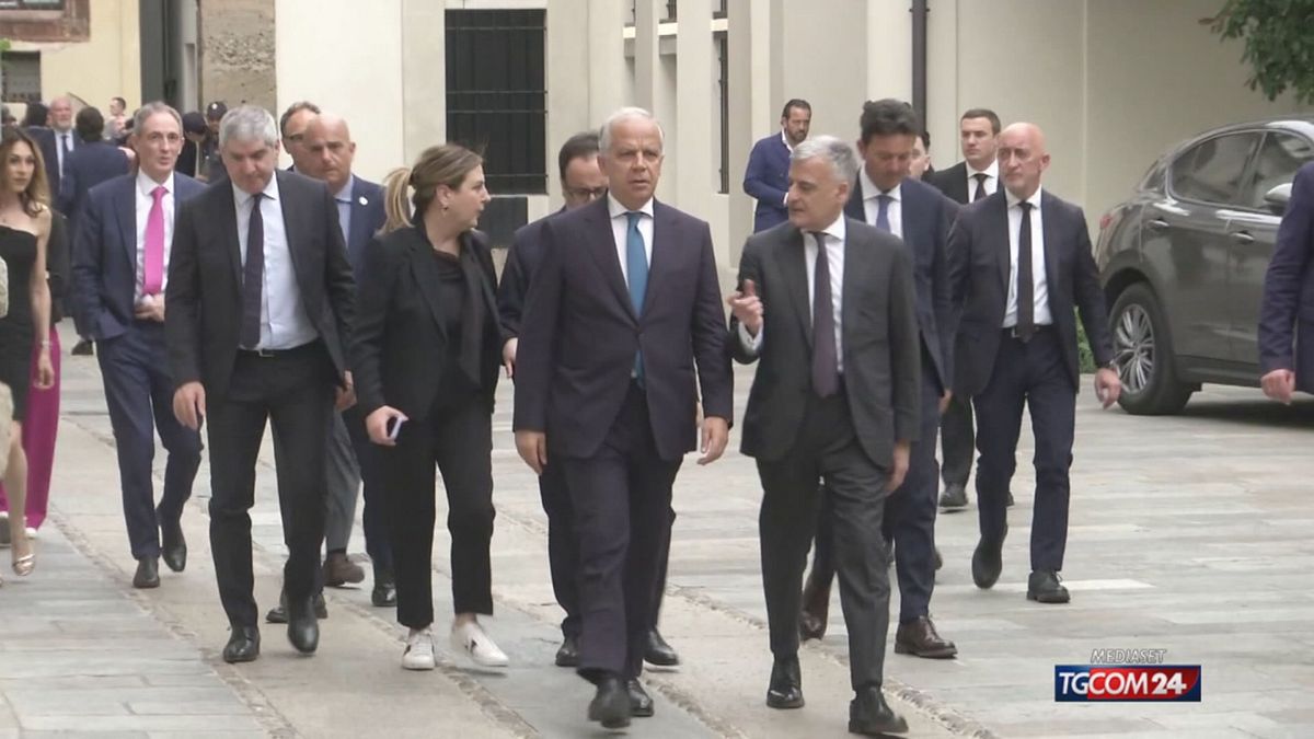 Diken Meloni ve Başbakan Yardımcısı için eskortu güçlendirir