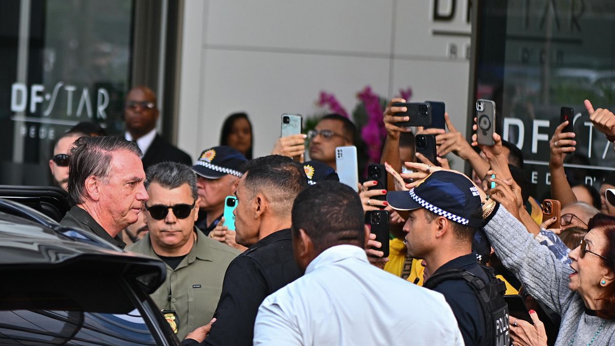 Bolsonaro dimesso dall’ospedale dopo un intervento, rientra ai domiciliari