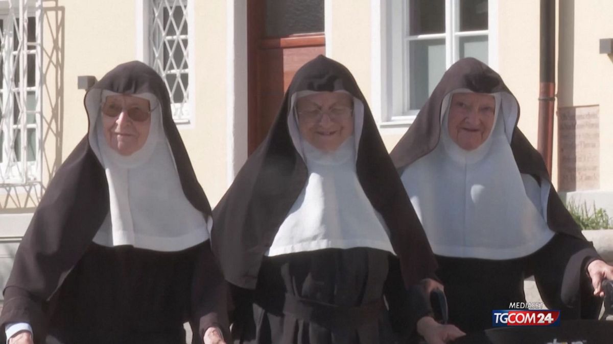 Gruppo di suore scappa dalla casa di riposo e torna al vecchio convento