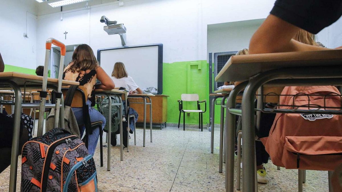 Pedofilia, Telefono Azzurro: non postate le foto dei bambini al primo giorno di scuola