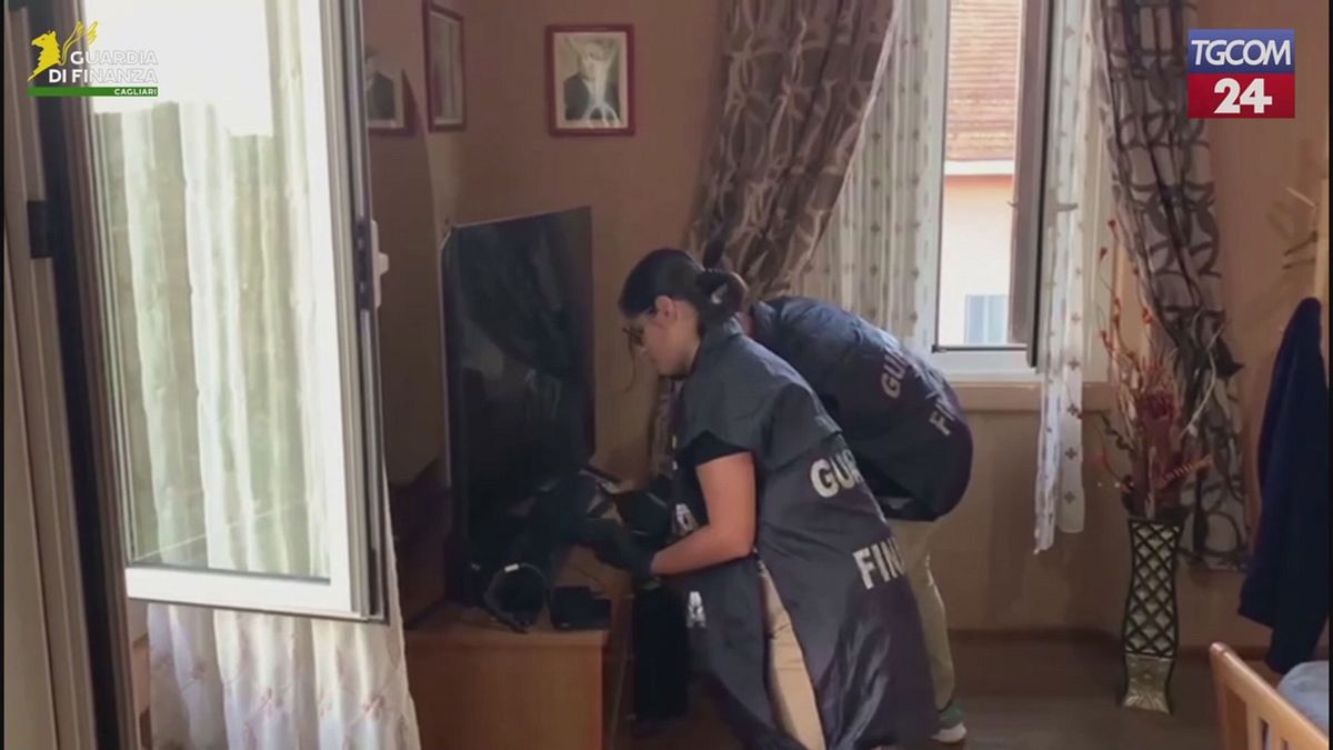 Cagliari, film e partite pirata: blitz contro lo streaming illegale