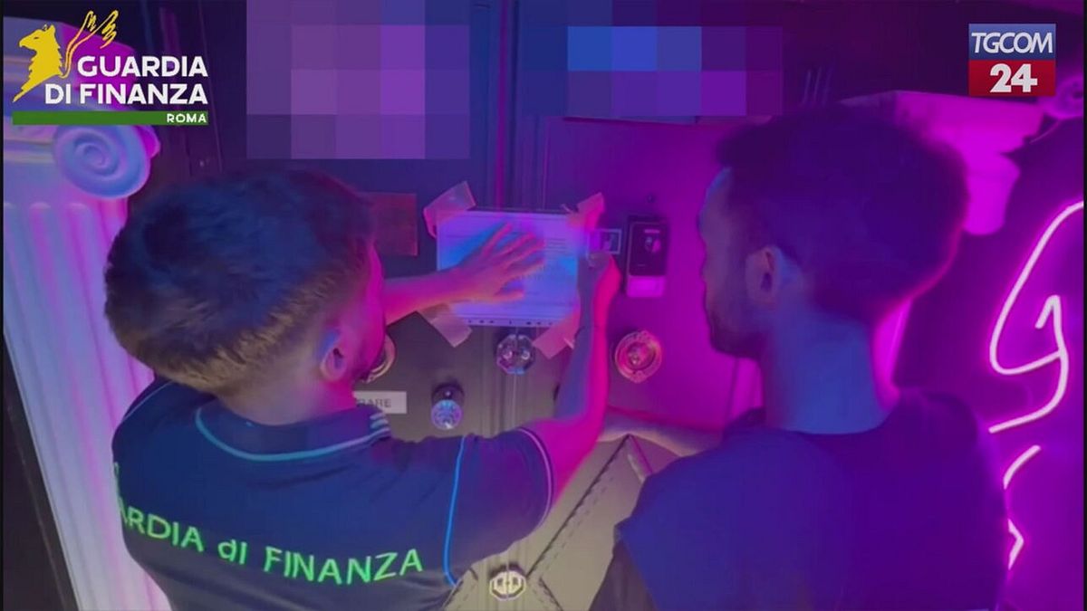Roma, prostituzione ed evasione fiscale: arrestato il titolare di un night club