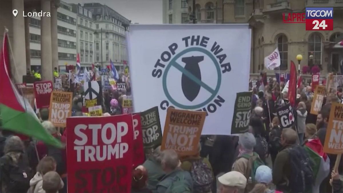 Londra, proteste per la visita di Donald Trump