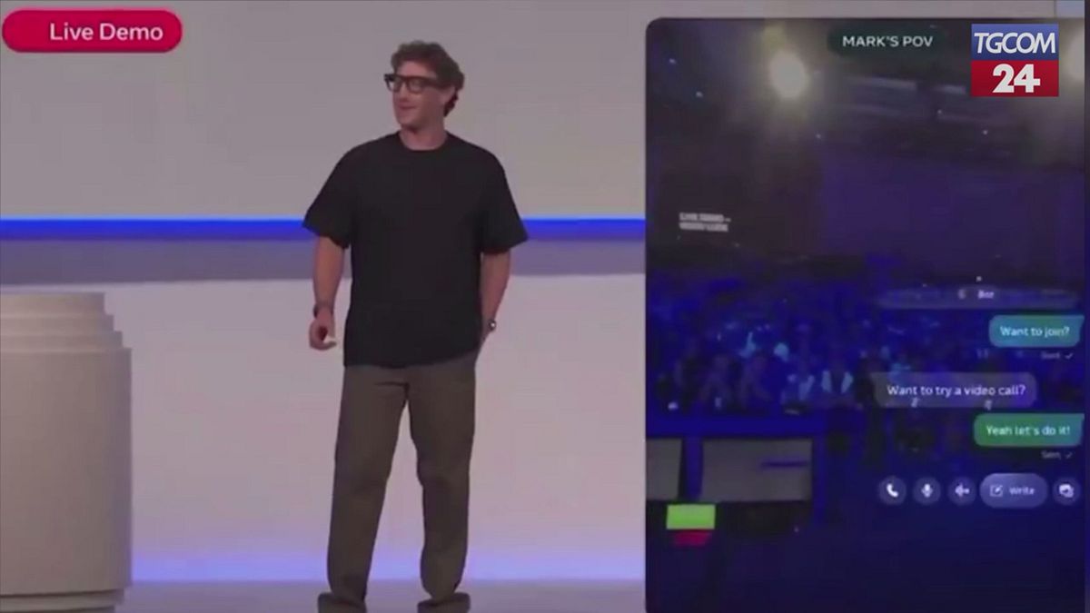 Zuckerberg presenta i suoi "smart glasses", ma qualcosa va storto...