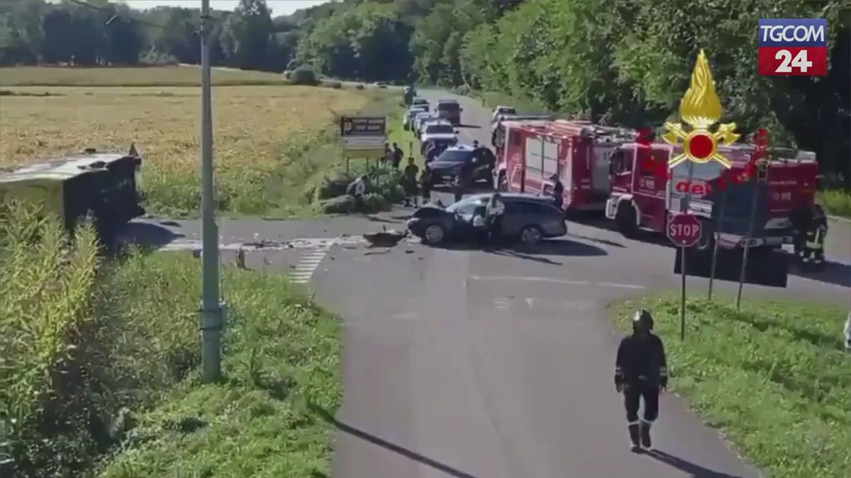 scuolabus si ribalta in provincia di udine 5 feriti