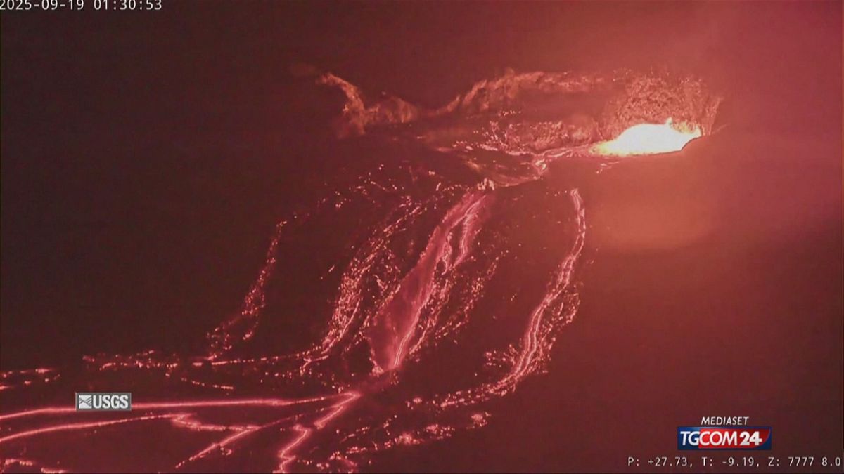 Hawaii, nuova spettacolare eruzione dal vulcano Kilauea