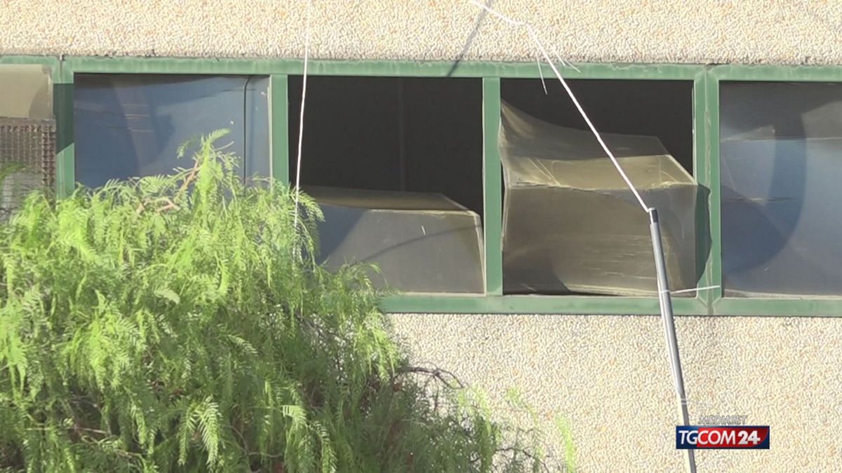 Esplosione in una ditta di rifiuti nel Casertano, tre morti