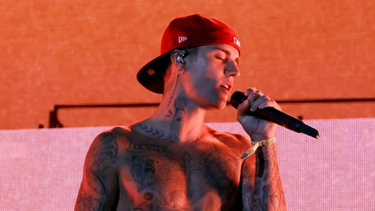 Justin Bieber geri döndü aşk şarkısı