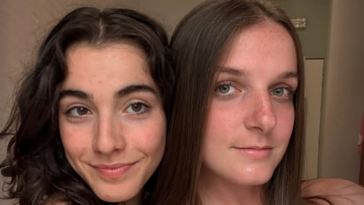 Brivio (Lecco), due ragazze di 21 anni travolte e uccise da un furgone: arrestato l