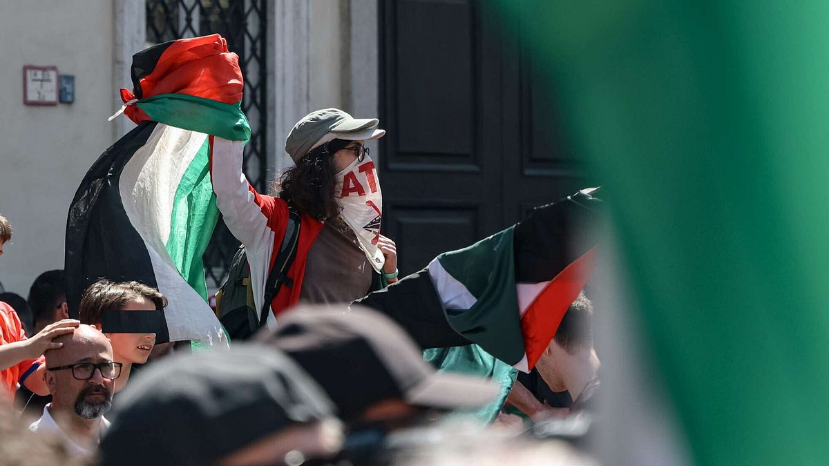 Gazze protestoları, Roma ve Turin'deki üniversite girişlerini engelledi