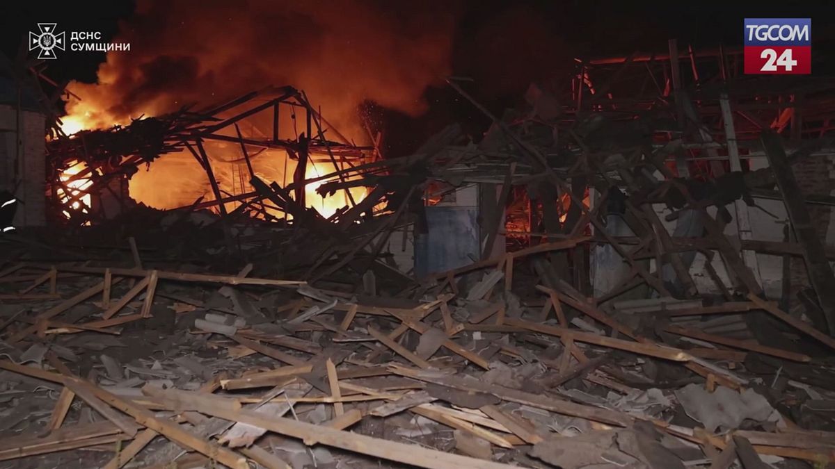 ucraina attacco russo nella notte a zaporizhzhia sumy e kiev due morti