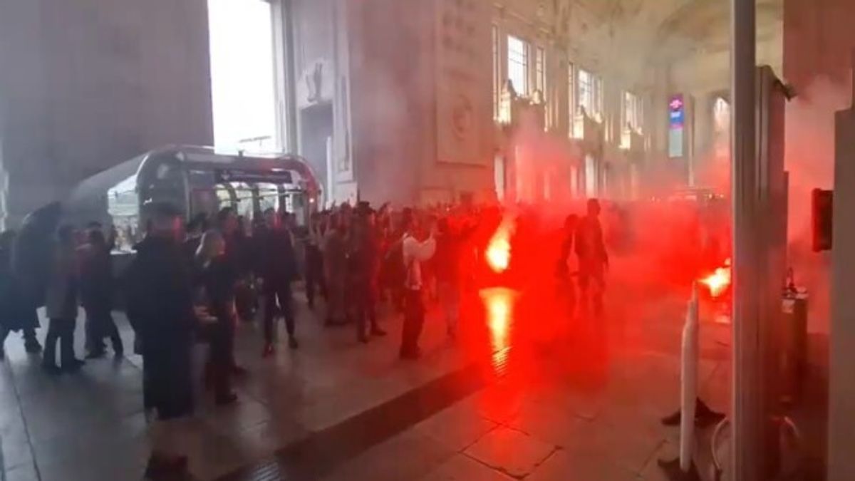 corteo pro pal l assalto alla stazione centrale di milano