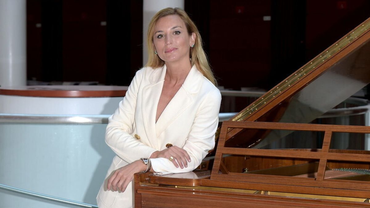 Beatrice Venezi Venedik Fenice'in Yeni Müzik Direktörü