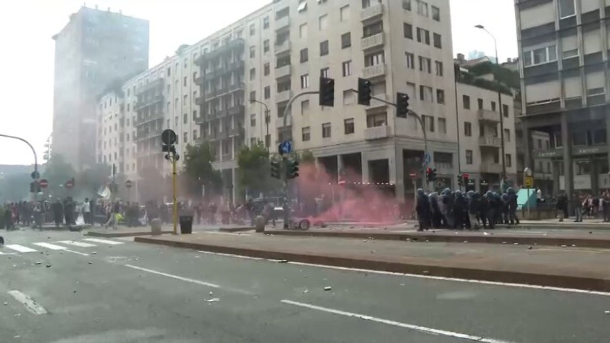 Corteo pro Pal, a Milano scene di guerriglia urbana