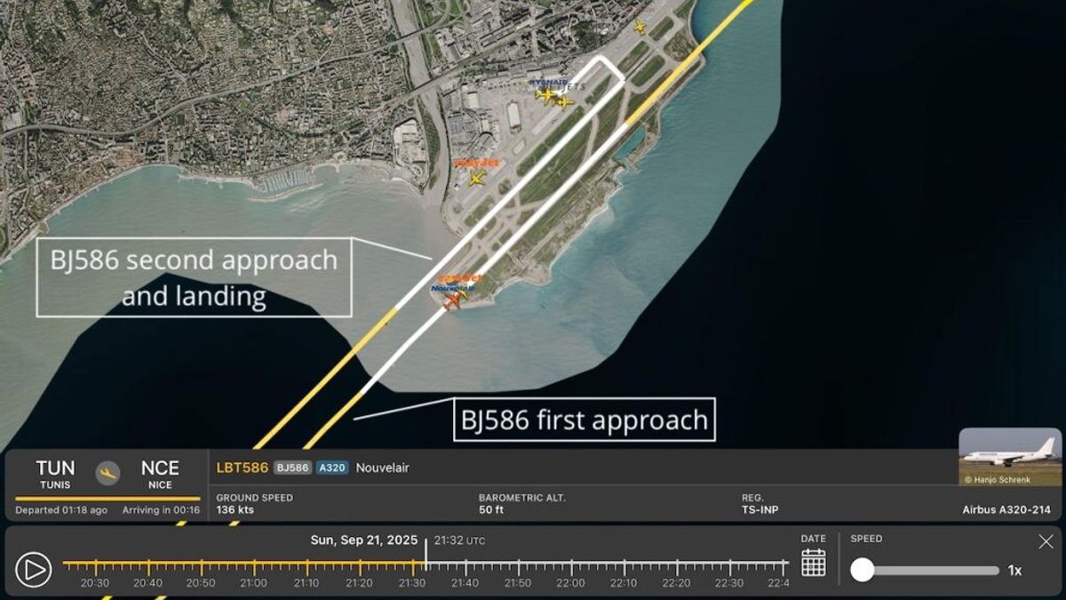 disastro sfiorato a nizza aereo atterra sulla pista occupata velivoli si evitano per soli 3 metri