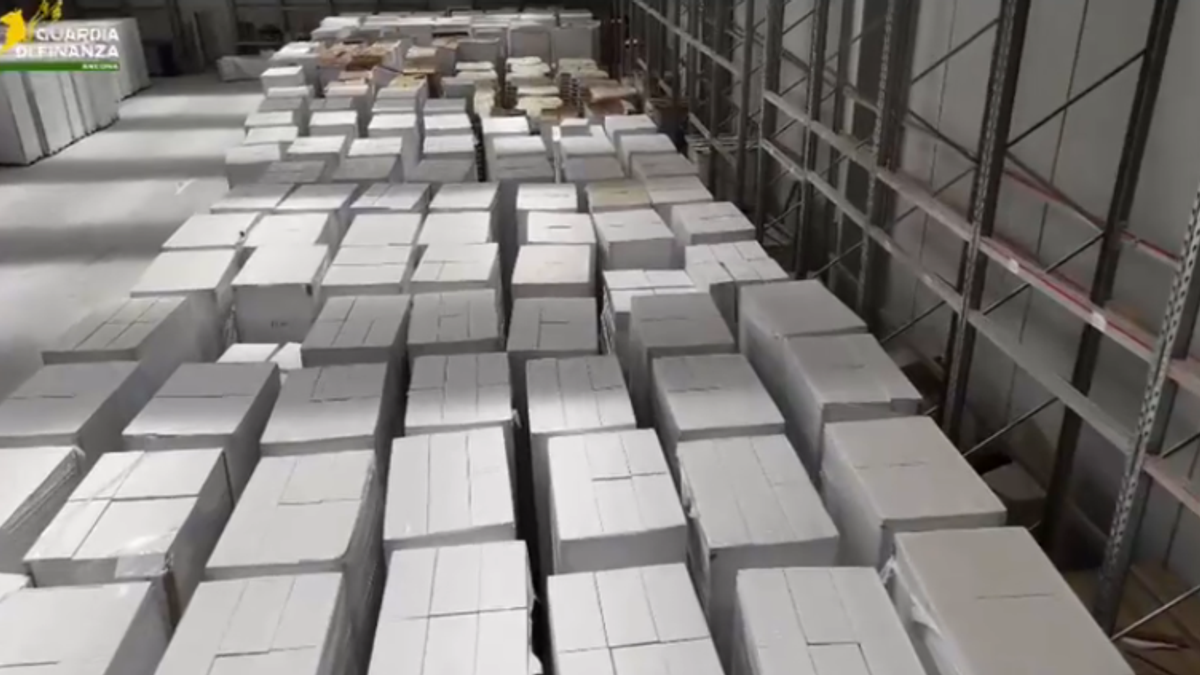 frosinone scoperta in un bunker la pi249 grande fabbrica clandestina di sigarette