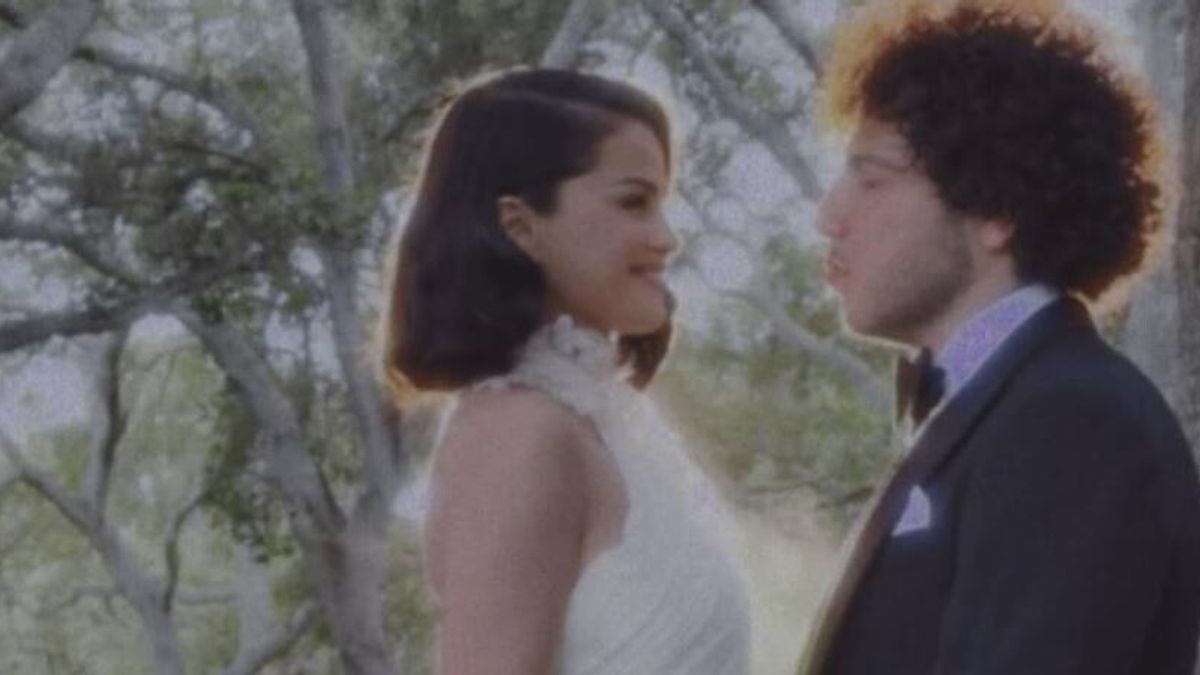 Selena Gomez e Benny Blanco sono marito e moglie: le nozze celebrate a Los Angeles