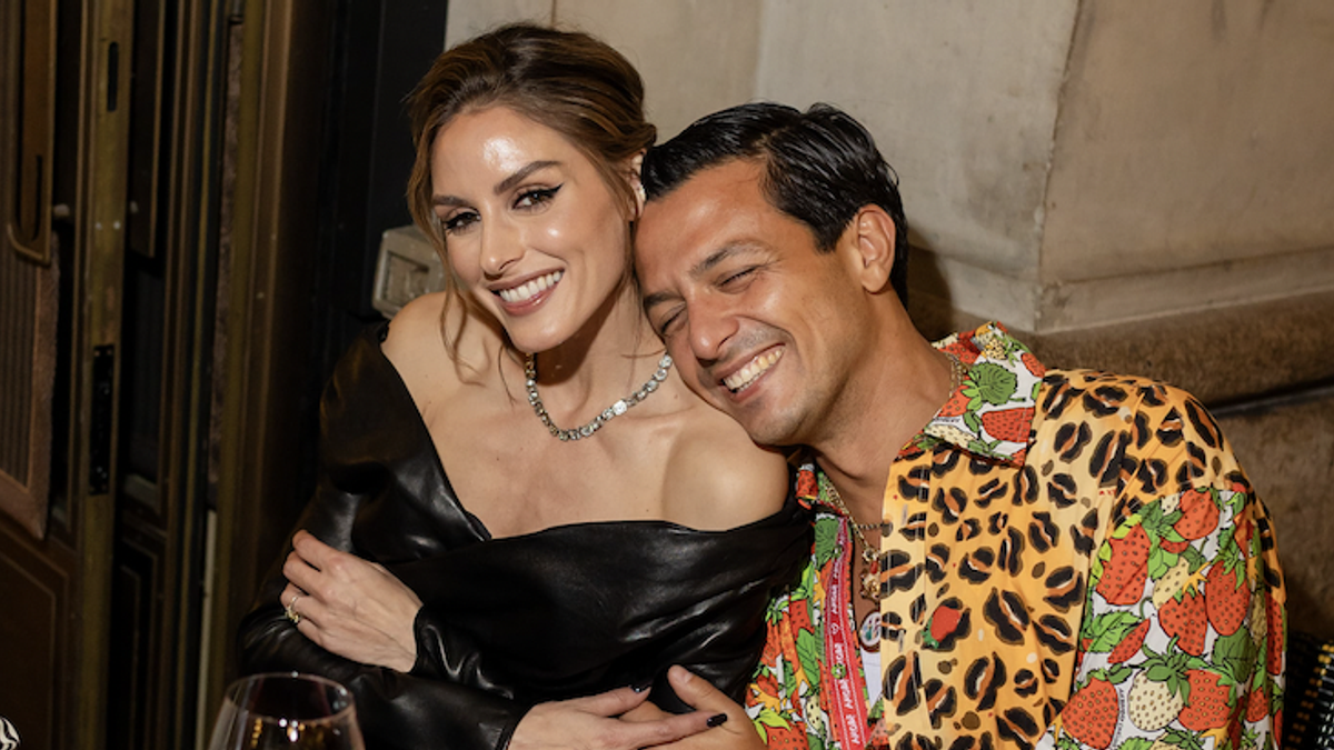 Alessandro Enriquez, Moda Haftasını Rossella Jardini ve Cesare Casadei ile birlikte ironi ve renkle aydınlatıyor