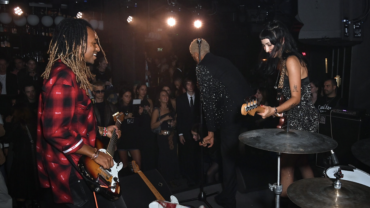 John Richmond Müzik ve Moda Arasında, Londra'da Partisi Clash ile