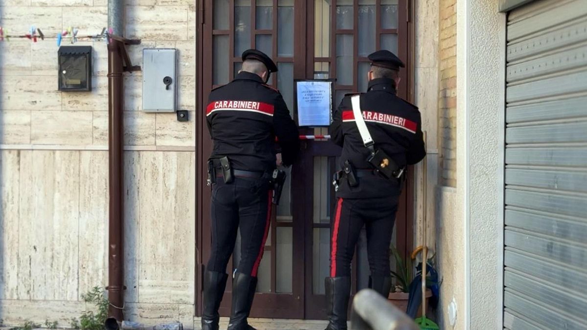 foggia uccise il compagno con una coltellata 30enne arrestata per omicidio aveva parlato di un evento accidentale