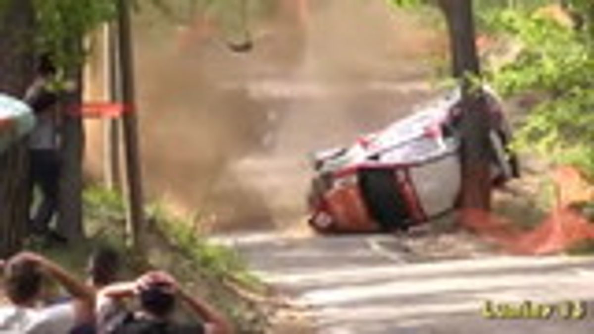Bulgaria, auto rally piomba sul pubblico e uccide una persona: pilota era drogato