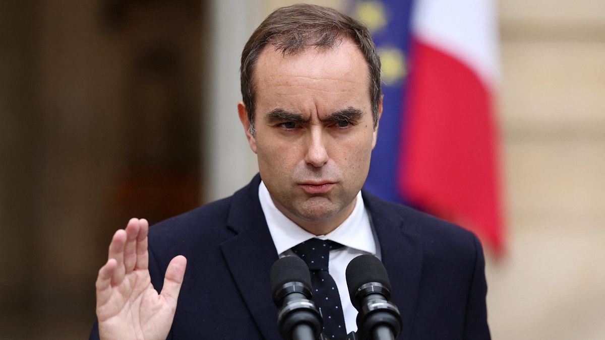 dimissioni lecornu macron tenta un ultima carta chiede al premier di condurre gli ultimi negoziati fino a mercoled236