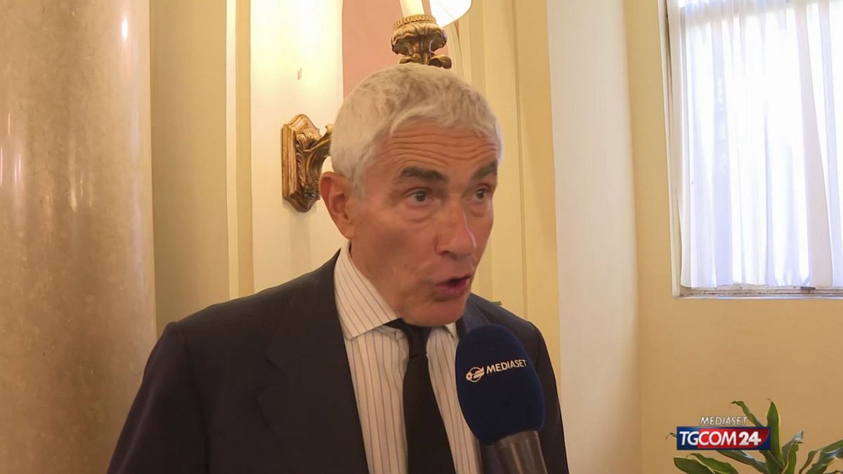 Dazi, Casini Tagliatelle'yi Senato Bar'a getiriyor