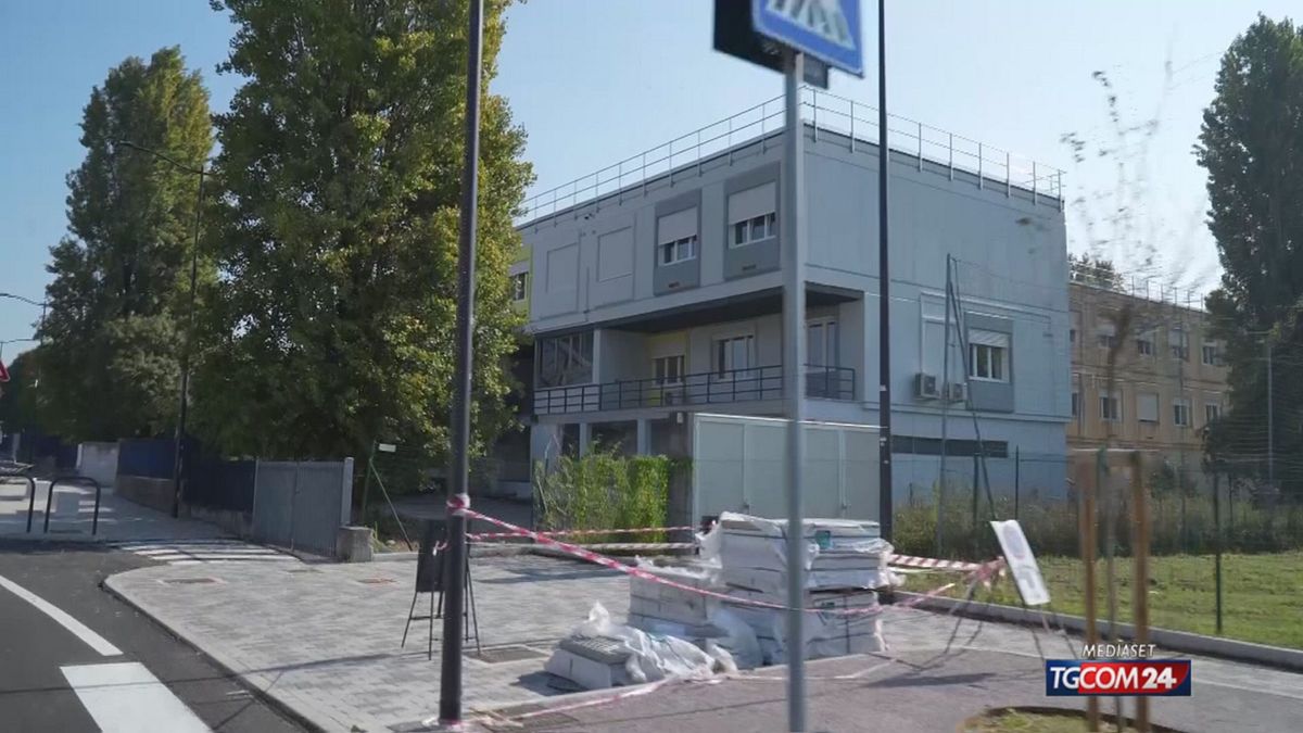 Cerea (Verona), studenti musulmani si tappano le orecchie durante la benedizione