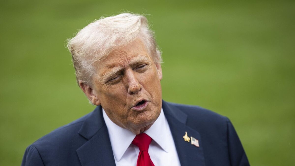 Donald Trump si è vaccinato contro influenza e Covid