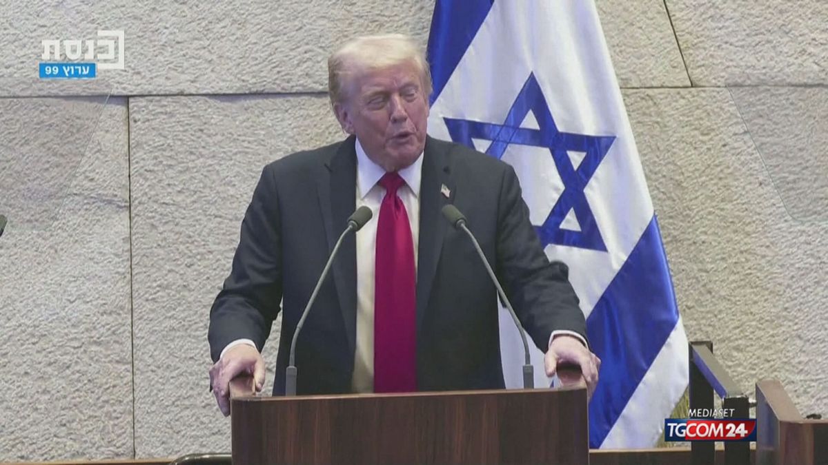Trump alla Knesset: "Finisce era del terrore, inizia era della speranza"