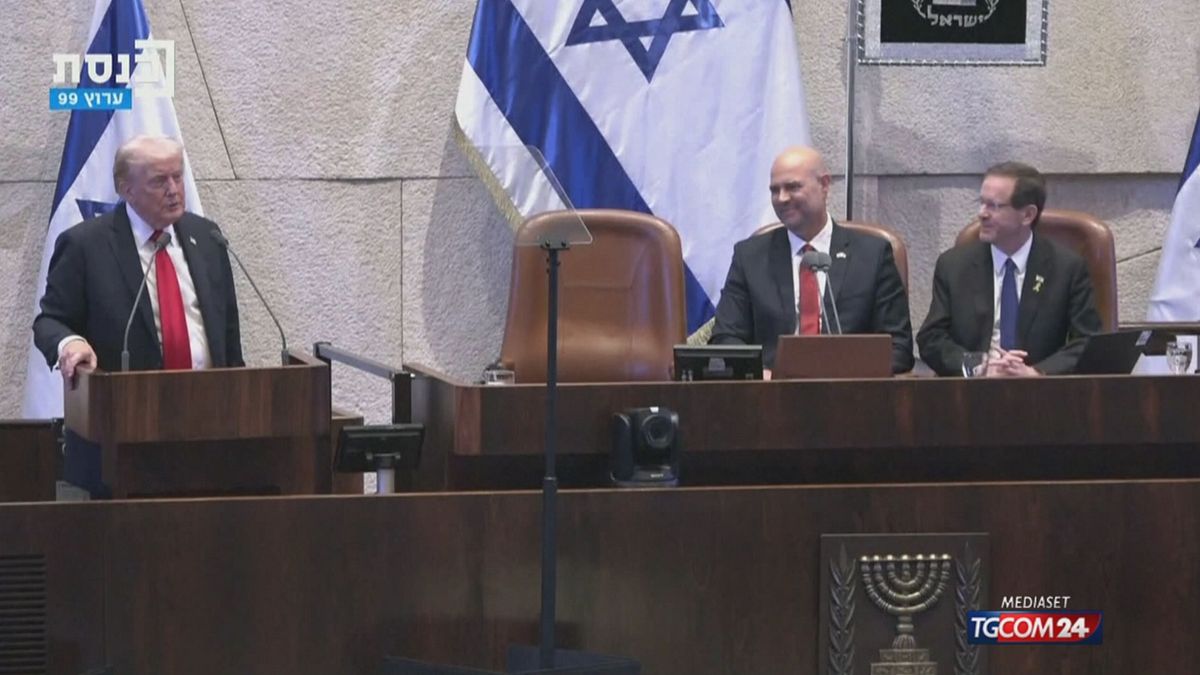Trump alla Knesset chiede la grazia per Netanyahu