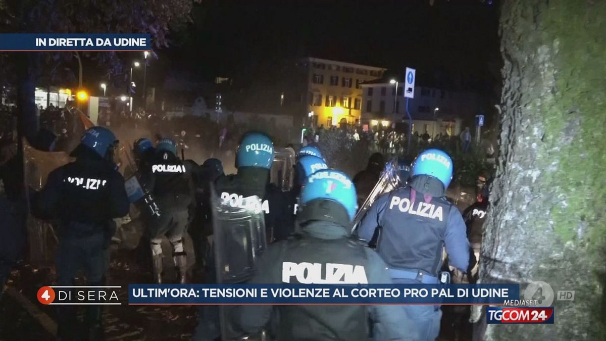 Scontri al corteo pro Pal di Udine