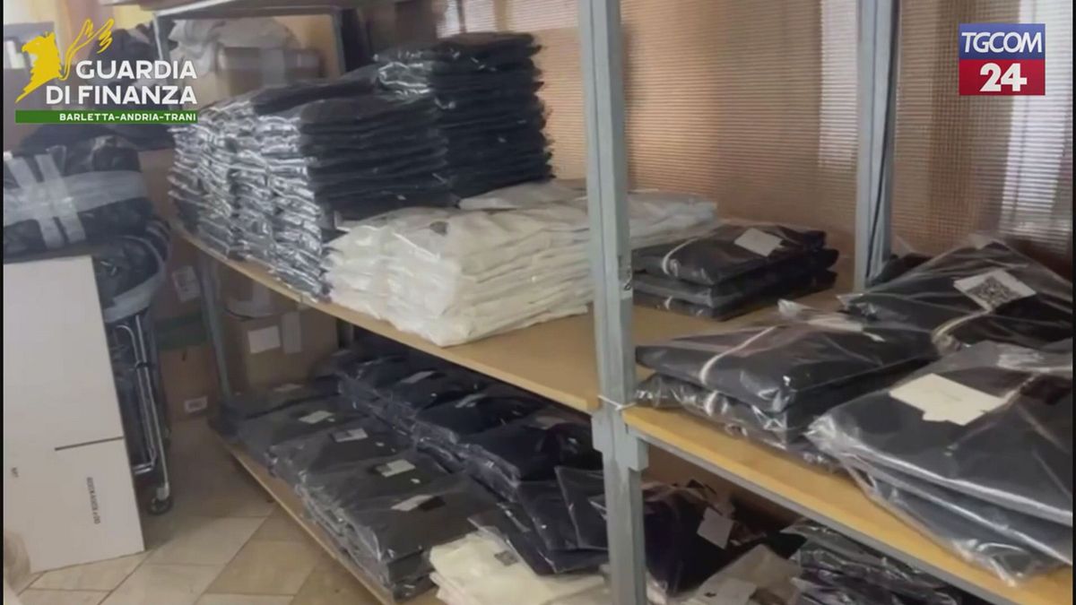 Barletta, sequestrati oltre 100mila capi contraffatti