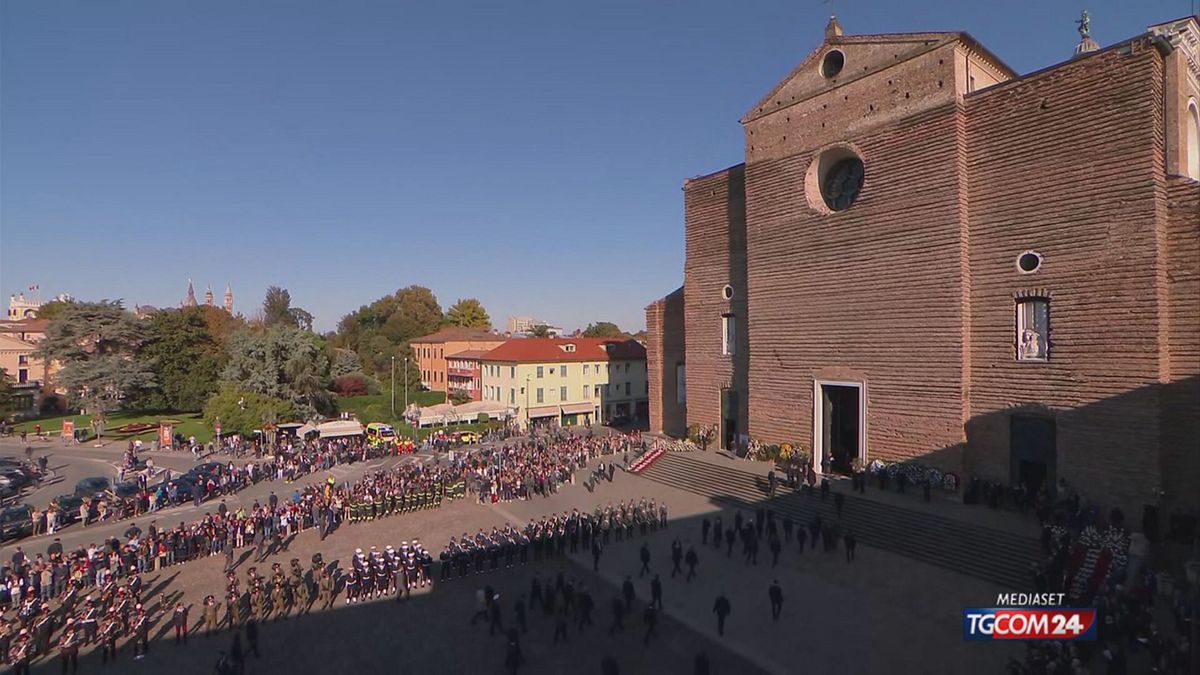 a padova i funerali di stato dei tre carabinieri
