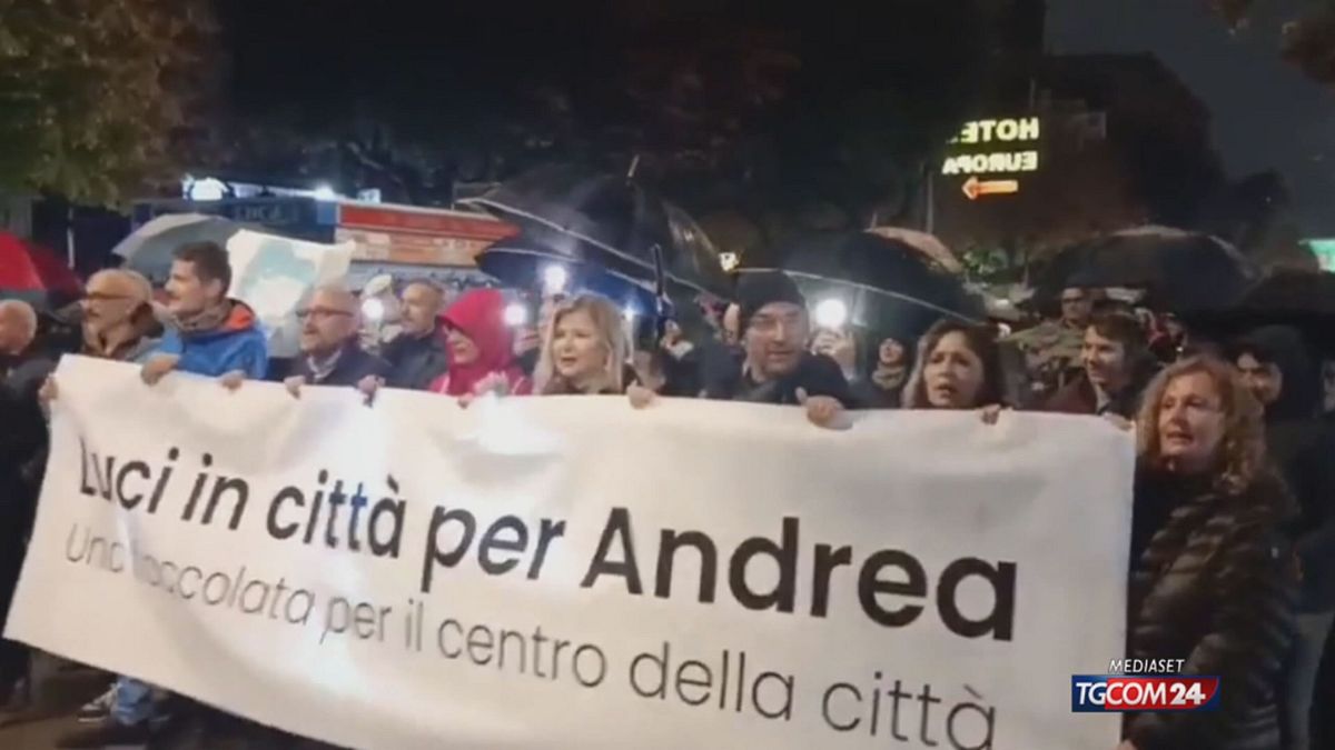Foggia scende in piazza contro le baby gang