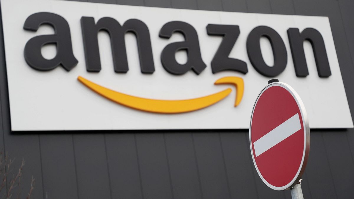 Amazon Aws down, da Canva a Snapchat: problemi a molte app in tutto il mondo | Cosa sta succedendo