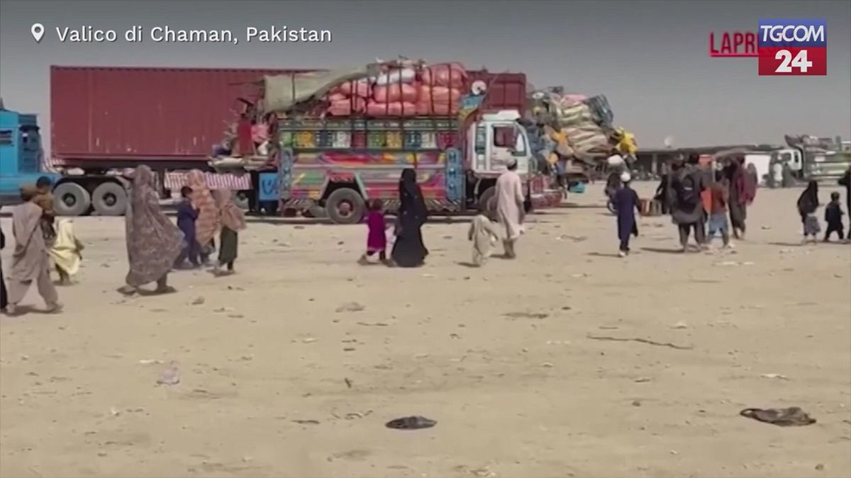afghanistan pakistan frontiere riaperte dopo il cessate il fuoco