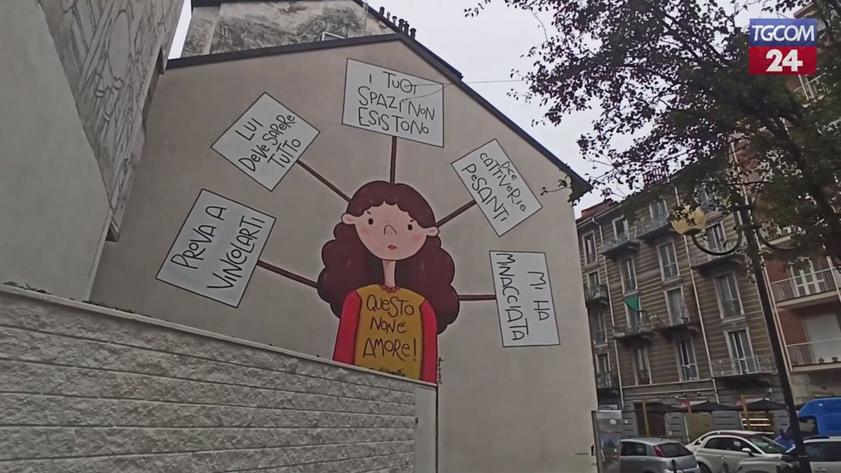 "Questo non è amore", a Torino il murale dedicato a Giulia Cecchettin